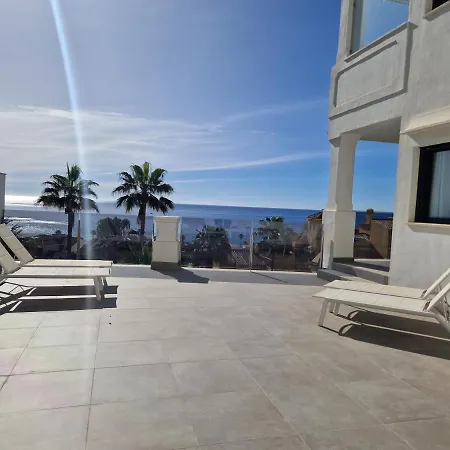 Apartment Luxury 2 Bedrooms With Seaview Blue 4104 *